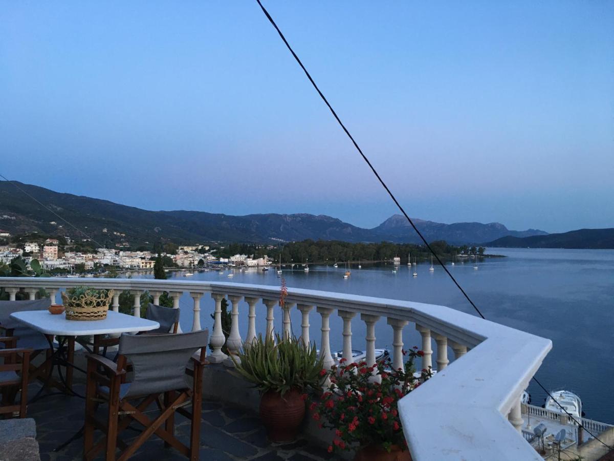 Kasteli Suite Poros Town Exteriér fotografie